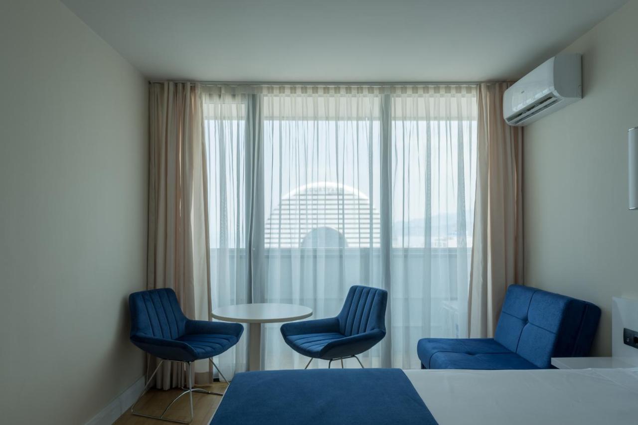 Orbi City Hotel Official Batumi Esterno foto
